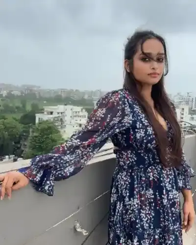 Bansgaon Escorts